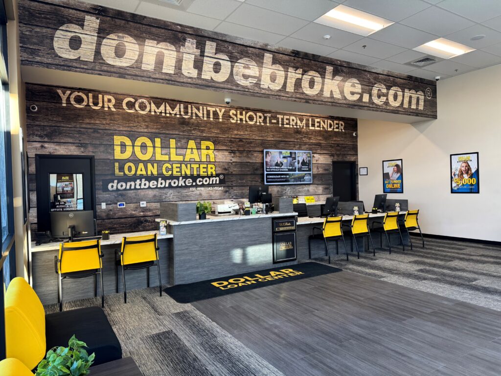 Happy Valley, Nampa Idaho Dollar Loan Center customer service area.